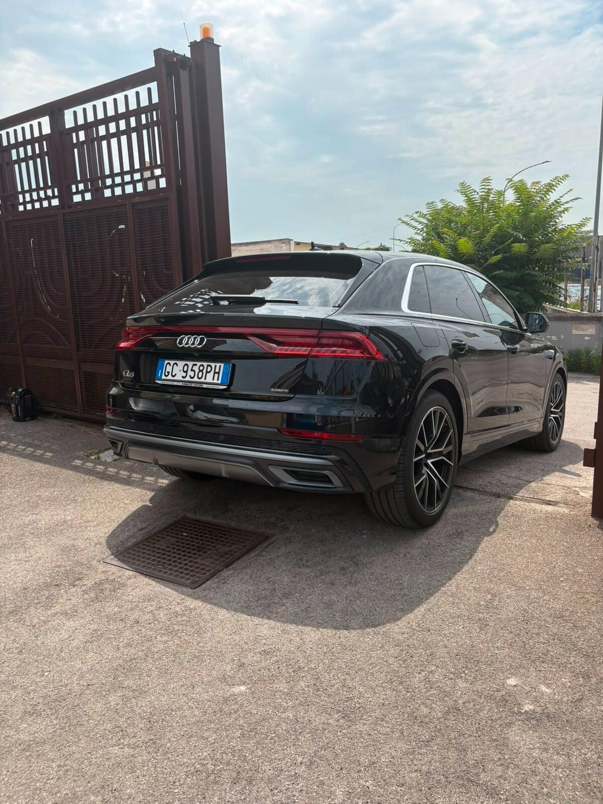 Audi Q8 SQ8 TDI quattro tiptronic