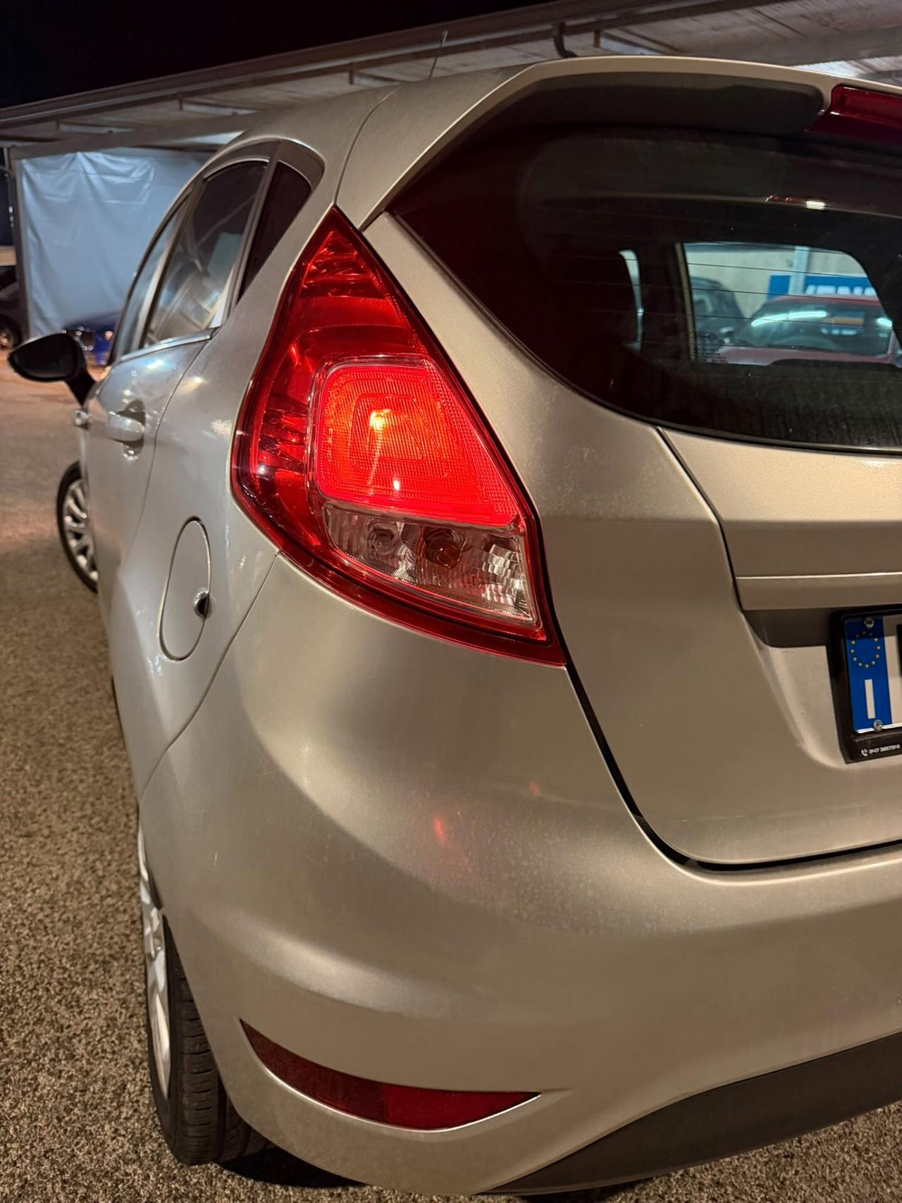 Ford Fiesta 1.4 5 porte Bz.- GPL Black & White Edition