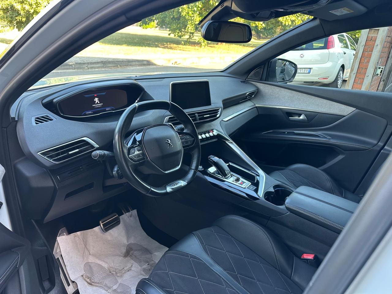 Peugeot 5008 BlueHDi 180 S&S EAT8 GT