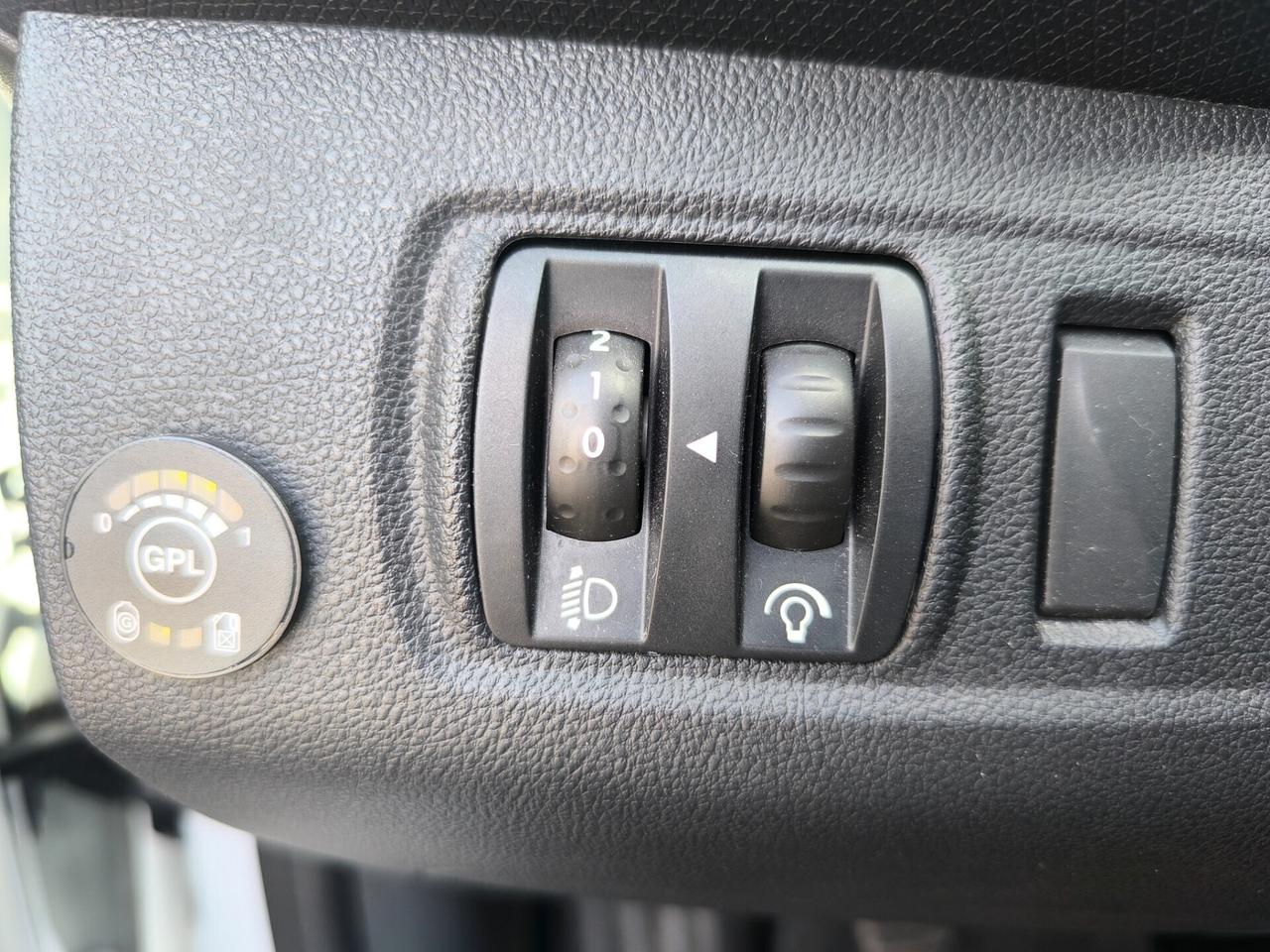 RENAULT CLIO GPL CASA MADRE 03/2019 1PRO KM 105.000