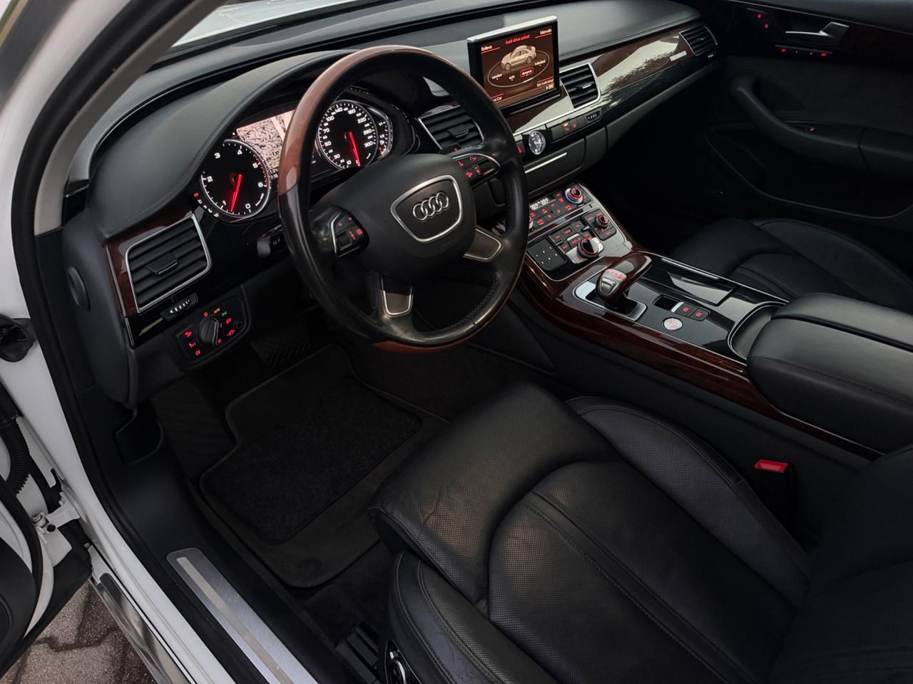 AUDI A8 4.2 V8 TDI QUATTRO TIPTRONIC – 351 CV