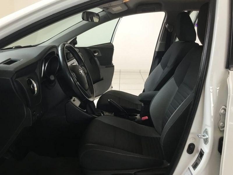 Toyota Auris 1.6 D-4D Active