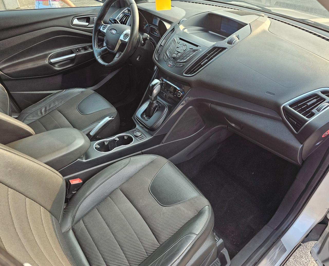 Ford Kuga 2.0 TDCI 163 CV 4WD GANCIO TRAINO