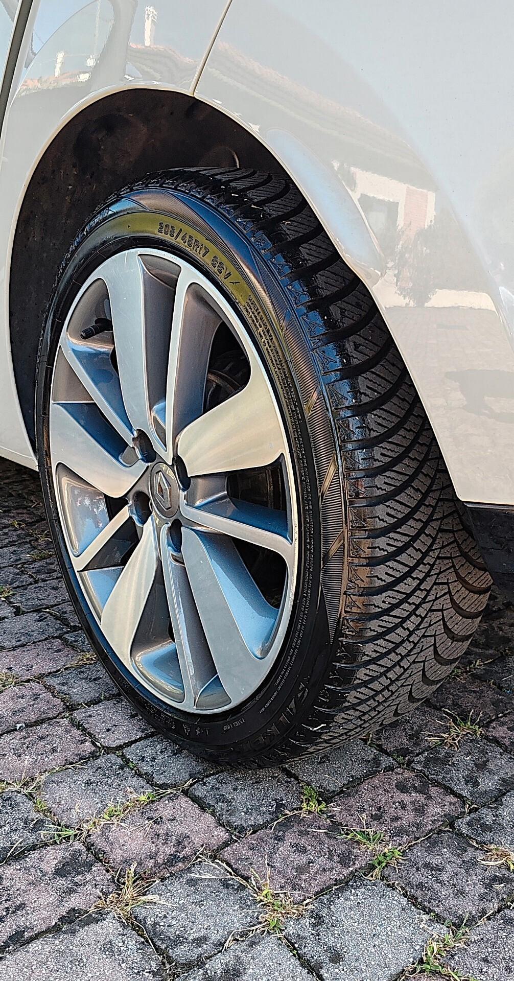 Renault Clio TCe 12V 90CV 5 porte Costume National