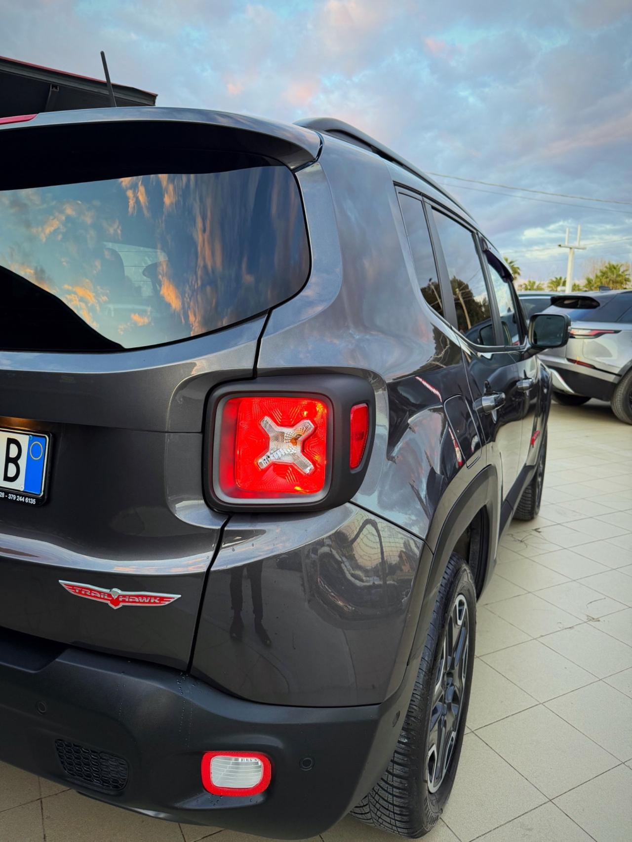 Jeep Renegade 2.0 Mjt 170CV 4WD Active Drive Low Trailhawk