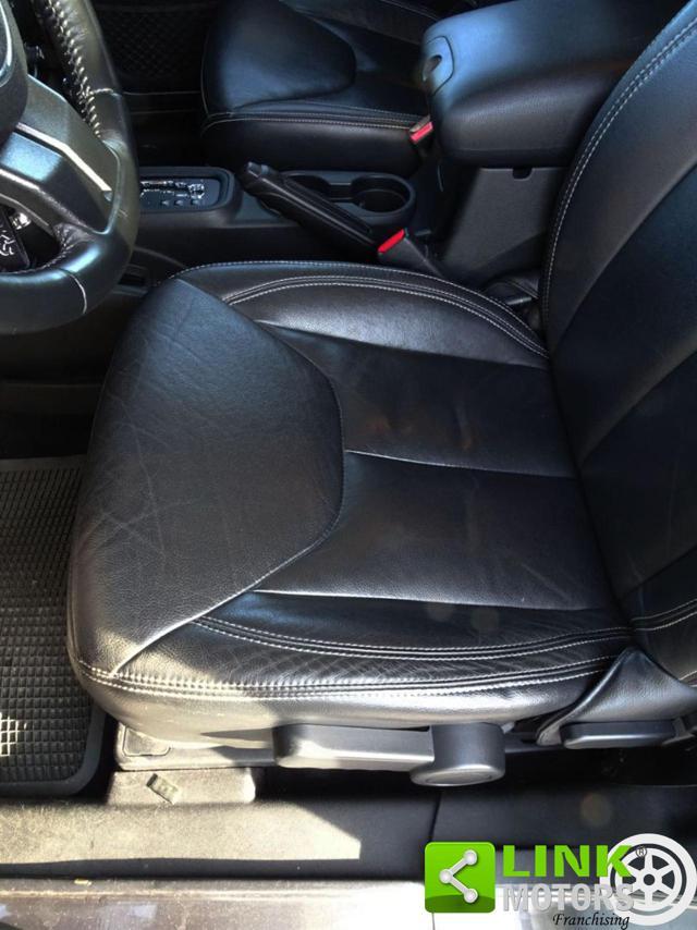 JEEP Wrangler 2.8 CRD DPF Sahara 4x4 automatic