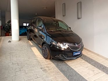 Lancia Ypsilon 1.0 FireFly 5 porte S&S Hybrid Ecochic Gold