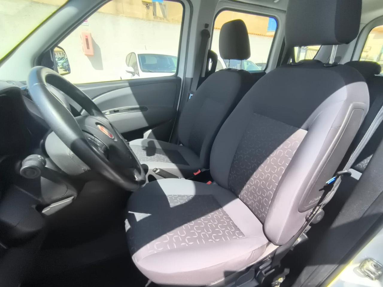Doblò 1.6 MJT 105 CV Dynamic 5 POSTI 2015