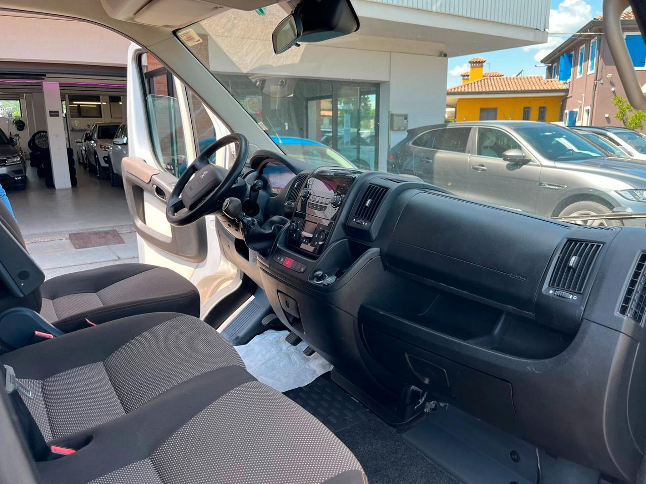 Peugeot Boxer 330 2.0 BlueHDi/130CV FAP PC-TN Combi Premium