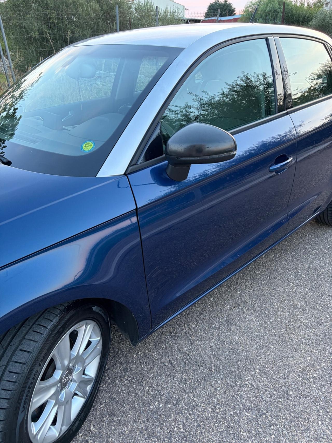 Audi A1 1.6 TDI S tronic line edition plus