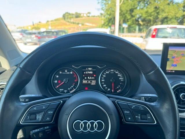 Audi Q2 30 TFSI Identity Black