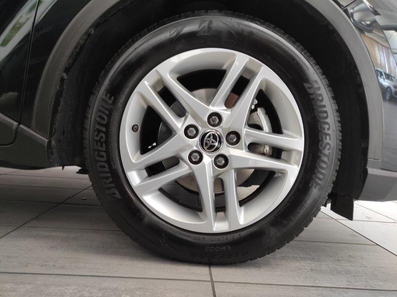 TOYOTA C-HR (2016-2023) - C-HR 1.8 Hybrid E-CVT Business