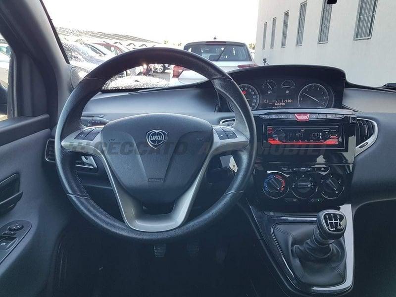 Lancia Ypsilon Ypsilon 1.0 firefly hybrid Gold s&s 70cv 5p.ti