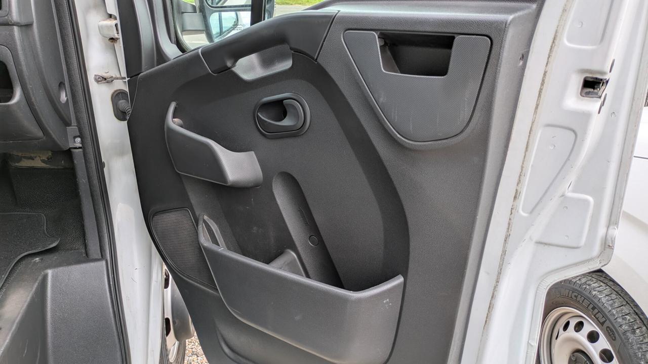 Renault Master T35 2.3 dCi RIBALTABILE CASS. MEDIO