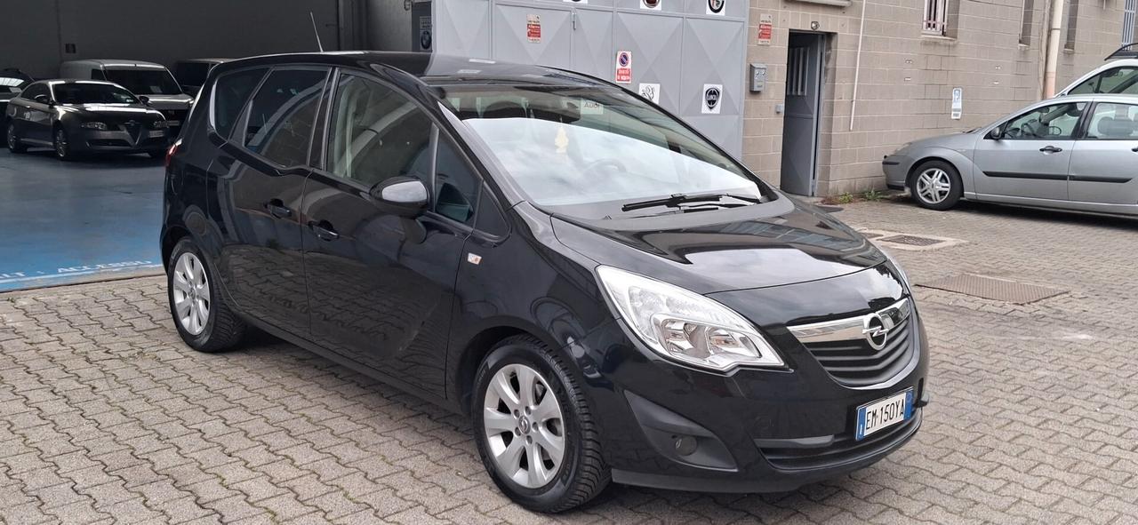 Opel Meriva 1.4 Cosmo Monovolume Euro5B