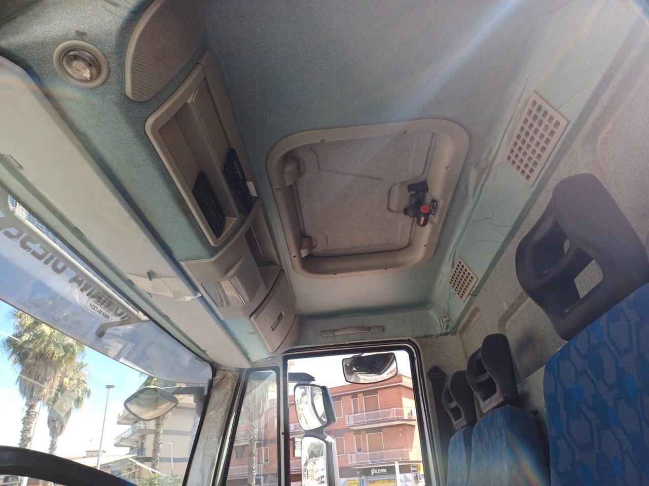 IVECO EUROCARGO 150 E 25
