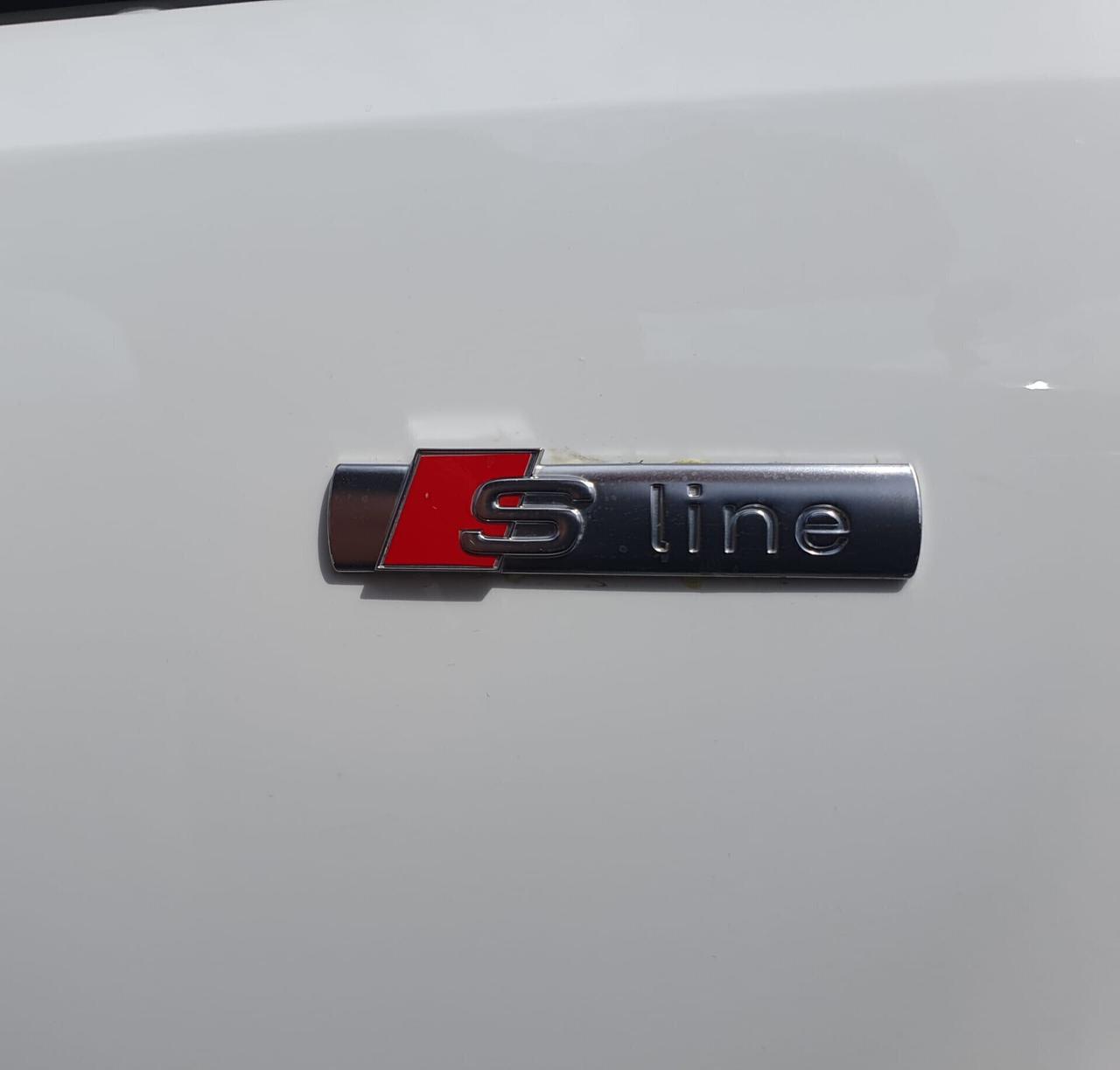 Audi A4 Avant 30 TDI/136 CV S tronic line edition