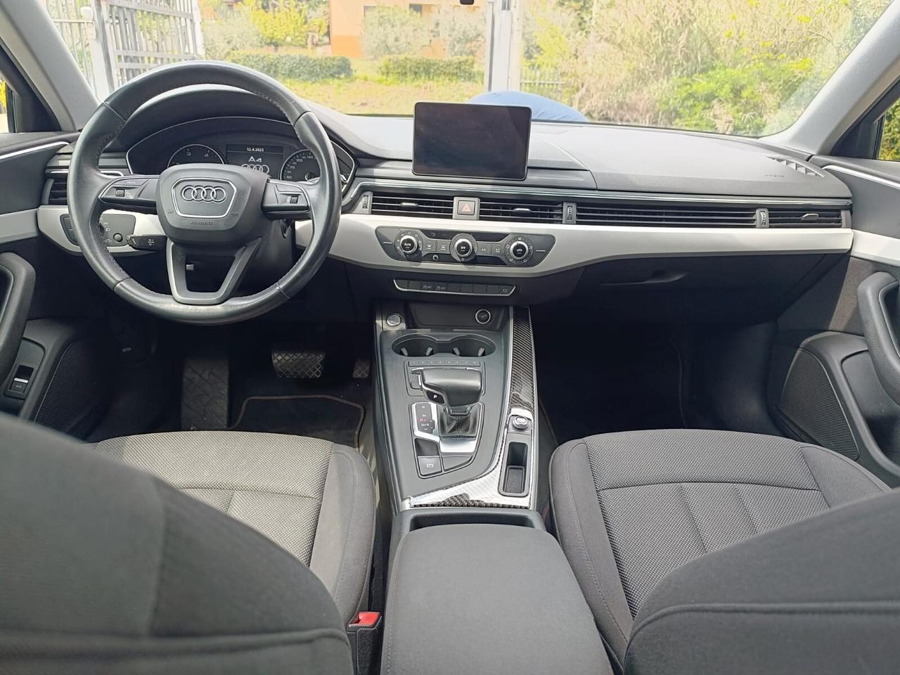 Audi A4 35 TDI S tronic Sport GARANZIA 24 MESI