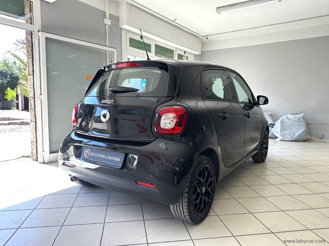 SMART forfour 70 1.0 twinamic Passion
