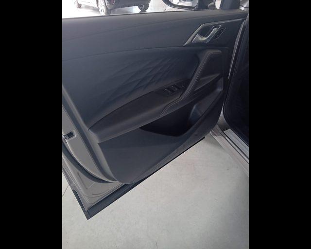 MG HS NEW 1.5 T DCT COM