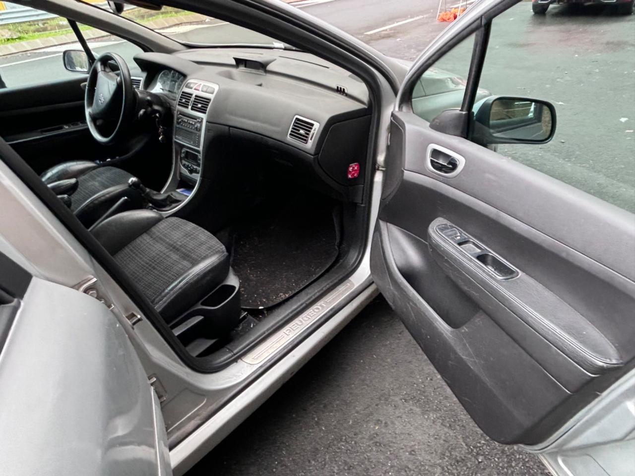 Peugeot 307 2.0 HDi FAP 5p. FULL optional