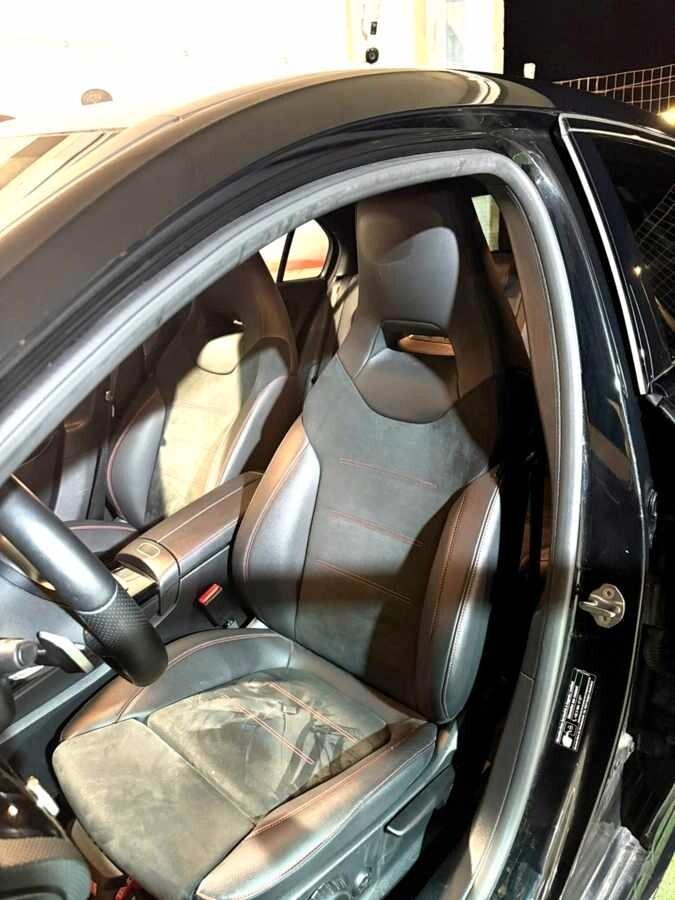 Mercedes-Benz Classe A 200 d Premium Plus AMG
