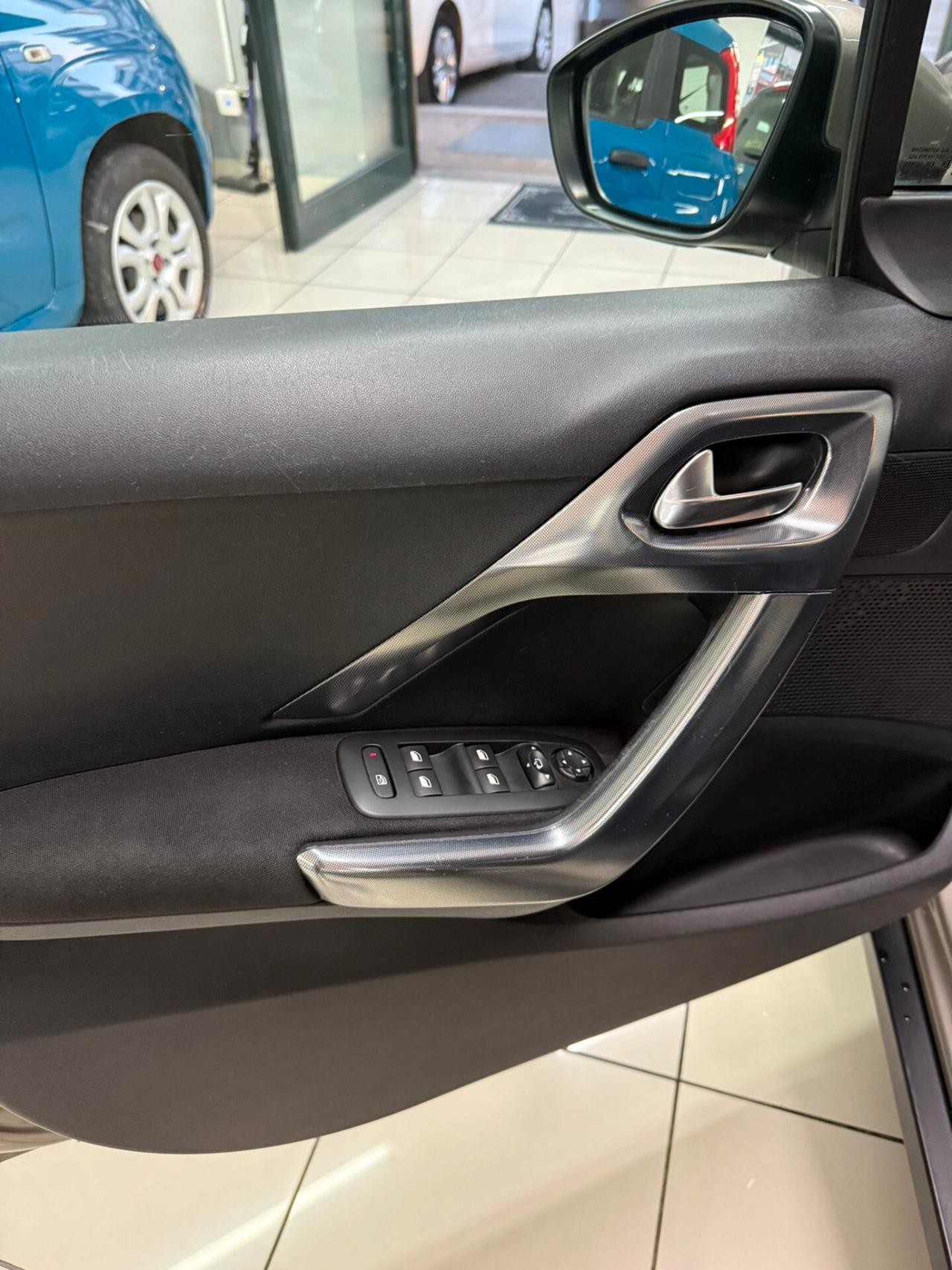 Peugeot 2008 BlueHDi 100 Allure