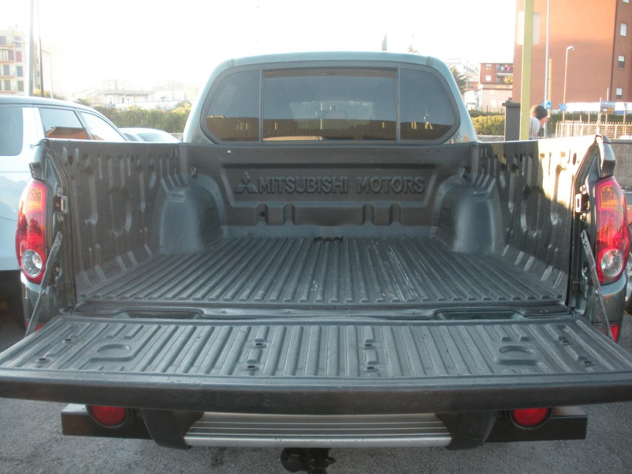 Mitsubishi L200 2.5 DI-D/136CV DC Intense DPF