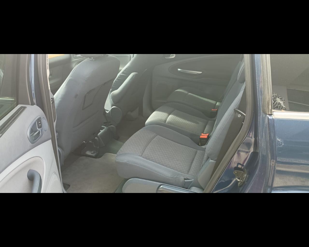 FORD Galaxy 2ª serie - Galaxy 2.0 TDCi 140 CV Ghia