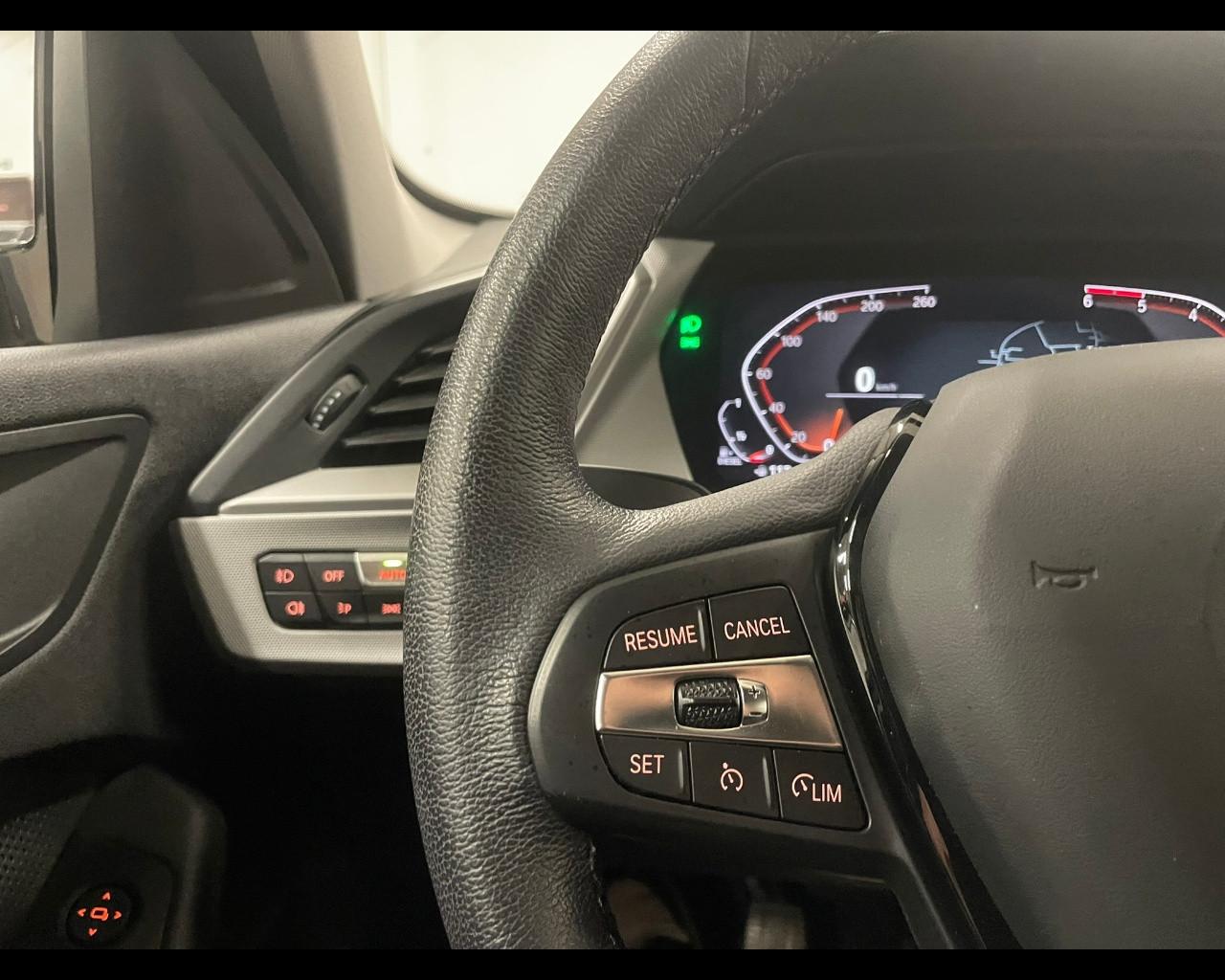 BMW Serie 1 (F40) - 116d 5p. Msport Exterior