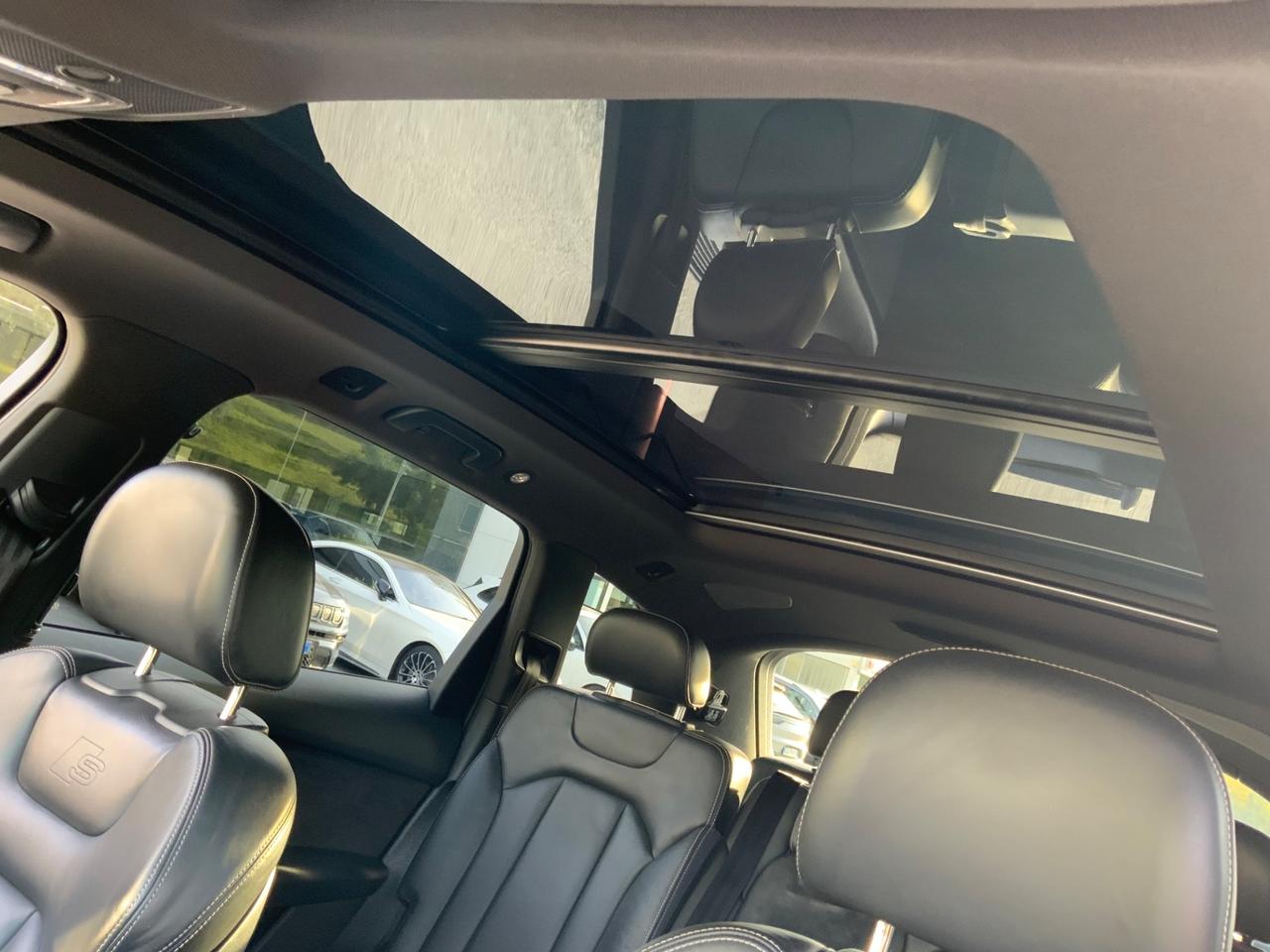 Audi Q7 3.0 TDI 272 CV quattro tiptronic Business Plus S LINE.TETTO.7POSTI.RUOTE POST STERZANTI