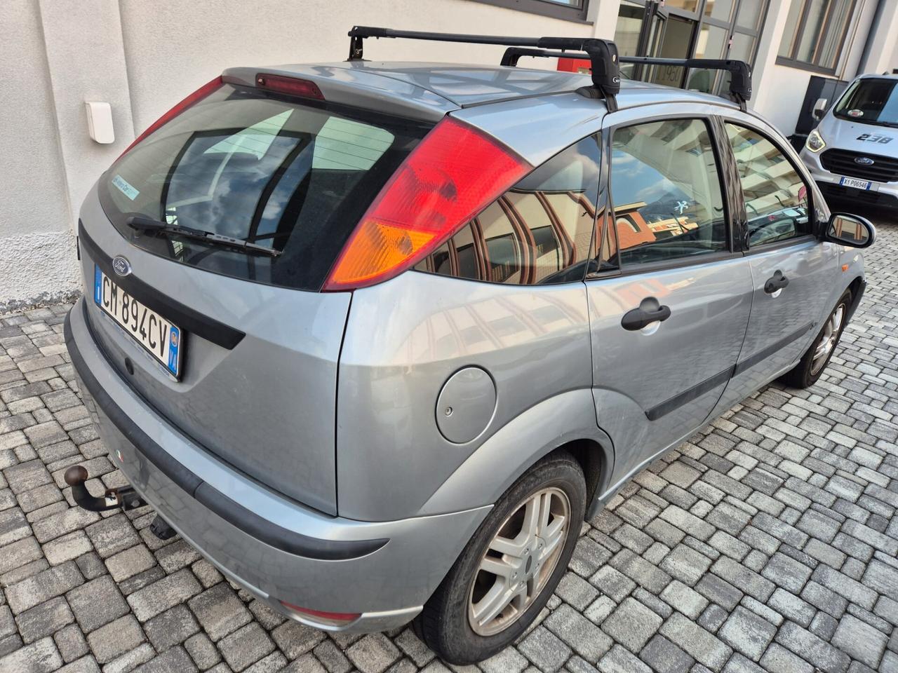 Ford Focus 1.6i 16V 5p. - GANCIO TRAINO