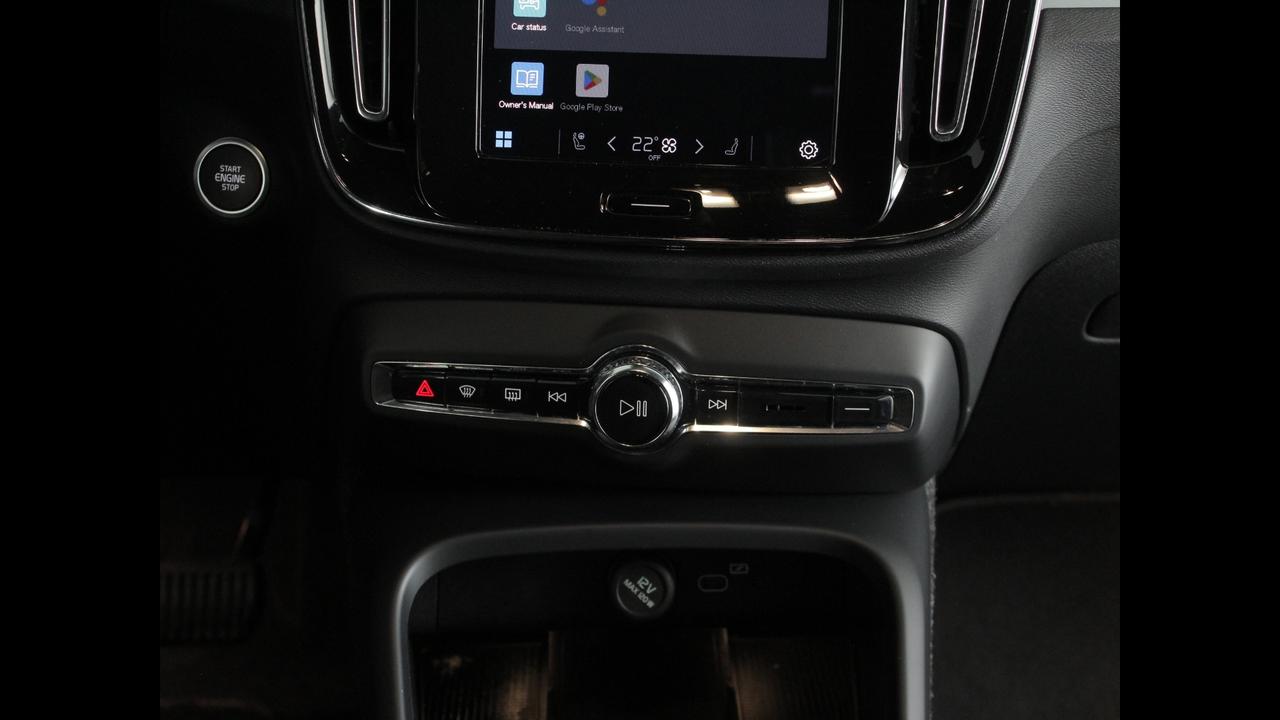 VOLVO XC40 2023 - XC40 2.0 b3 Core auto