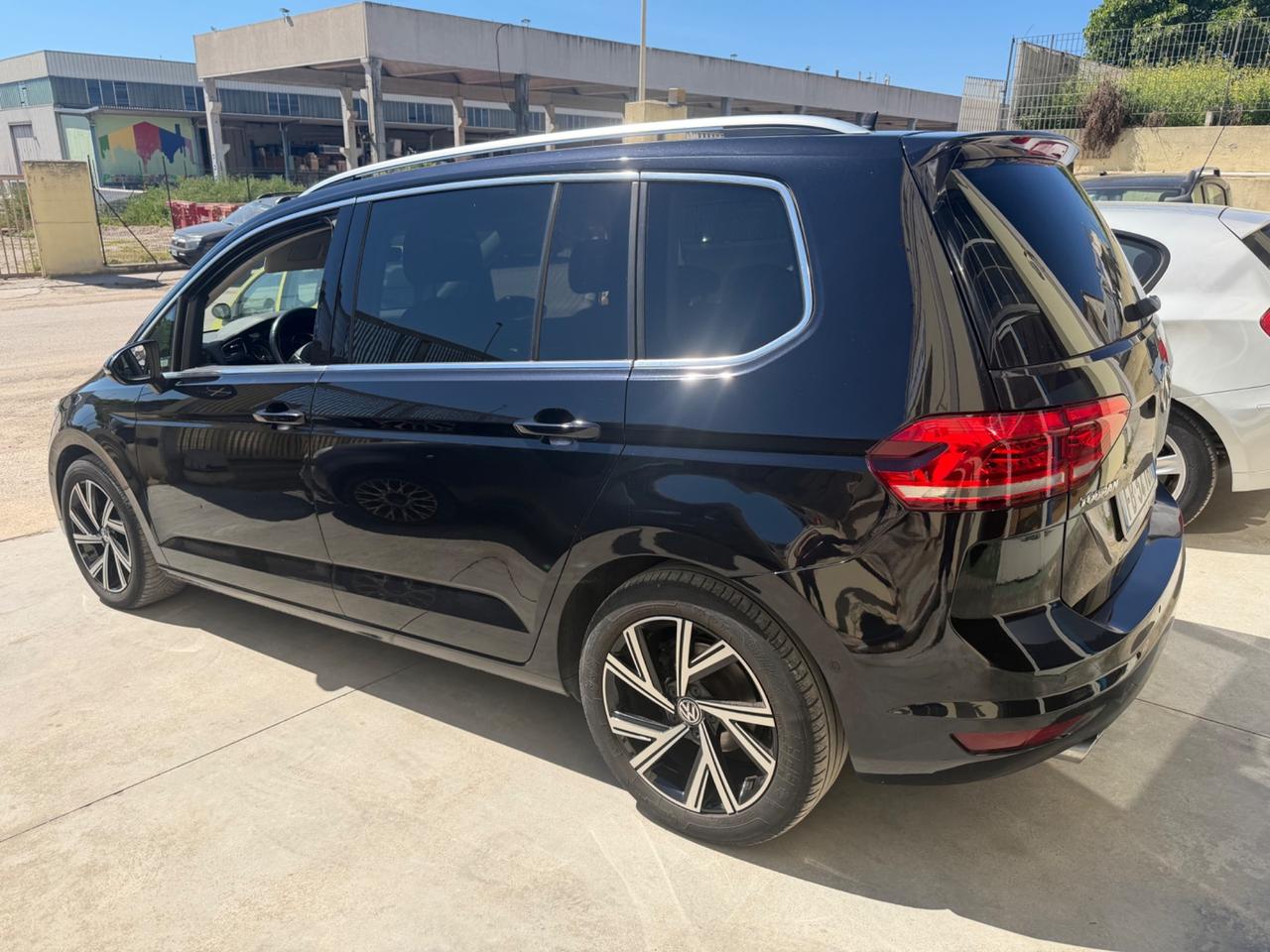 Volkswagen Touran 2.0 TDI 150 CV 7 posti Perfetta 2015
