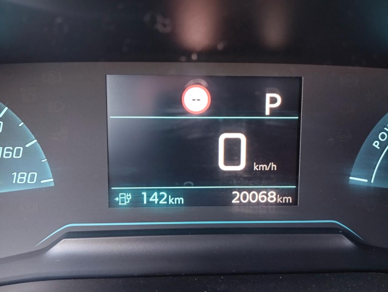 Peugeot 208 motore elettrico 136 CV 5 porte Active