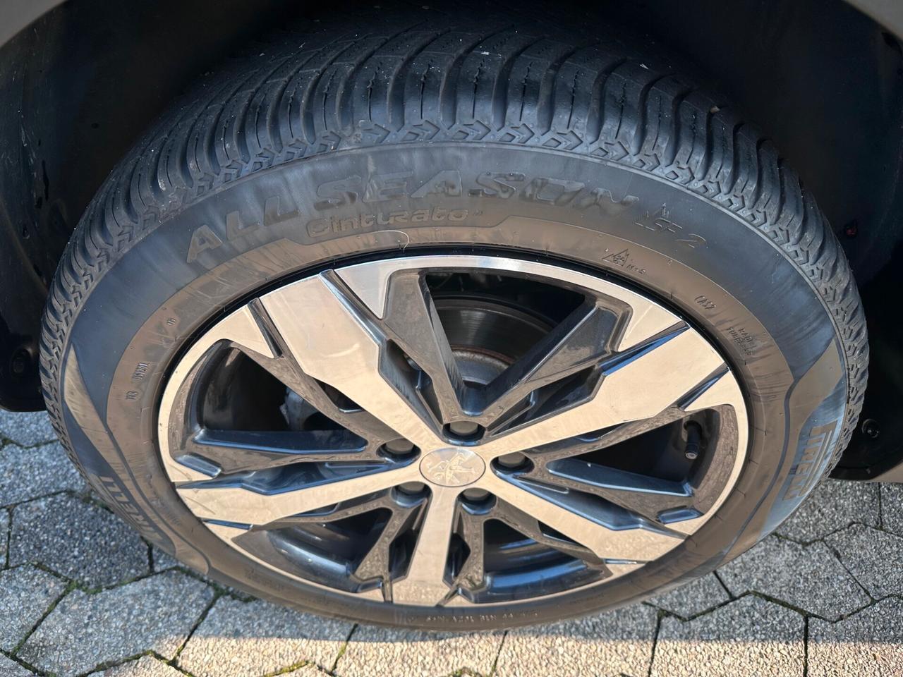 Peugeot 3008 PureTech Turbo 130 S&S Allure*EURO6*NAVI*CAMERA