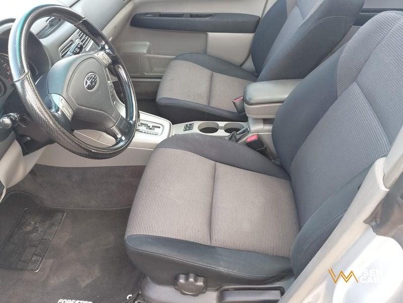 Subaru Forester Forester 2.0 16V cat X AT 81