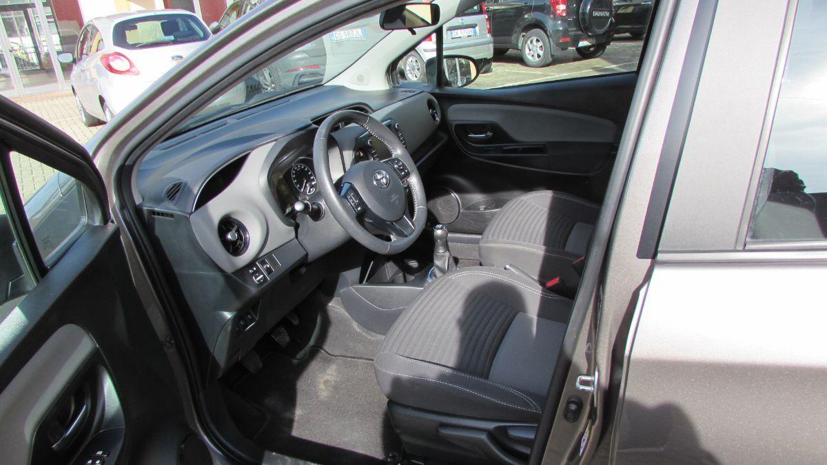 TOYOTA - Yaris - 1.0 5p. Business