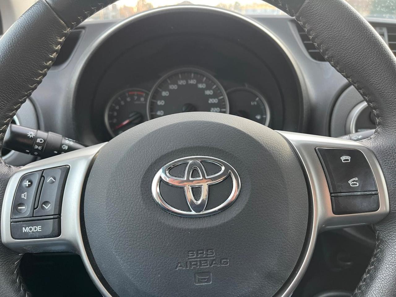 Toyota Yaris 5p 1.0 Lounge