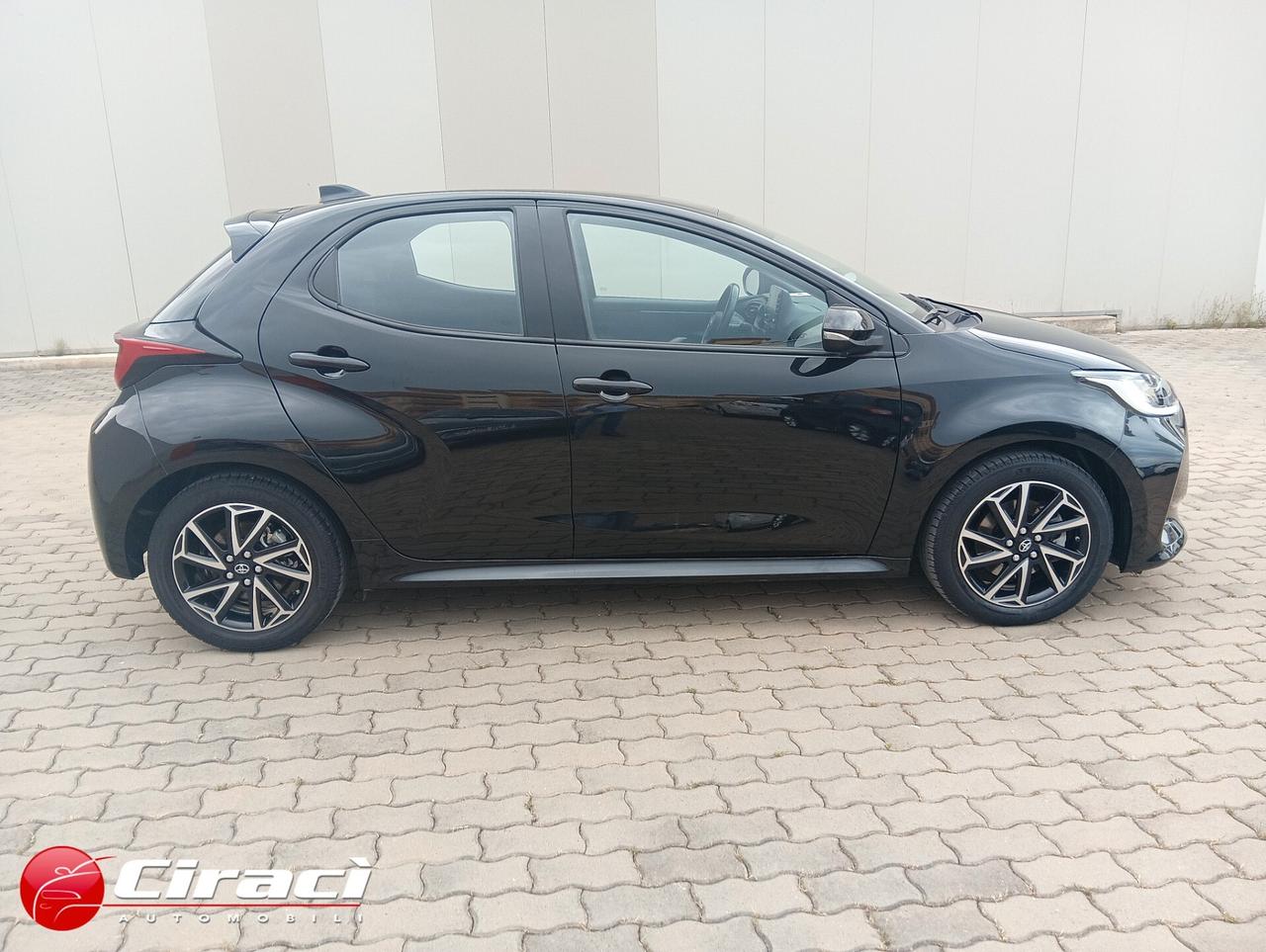 Toyota Yaris 1.5 Hybrid 5 porte Trend