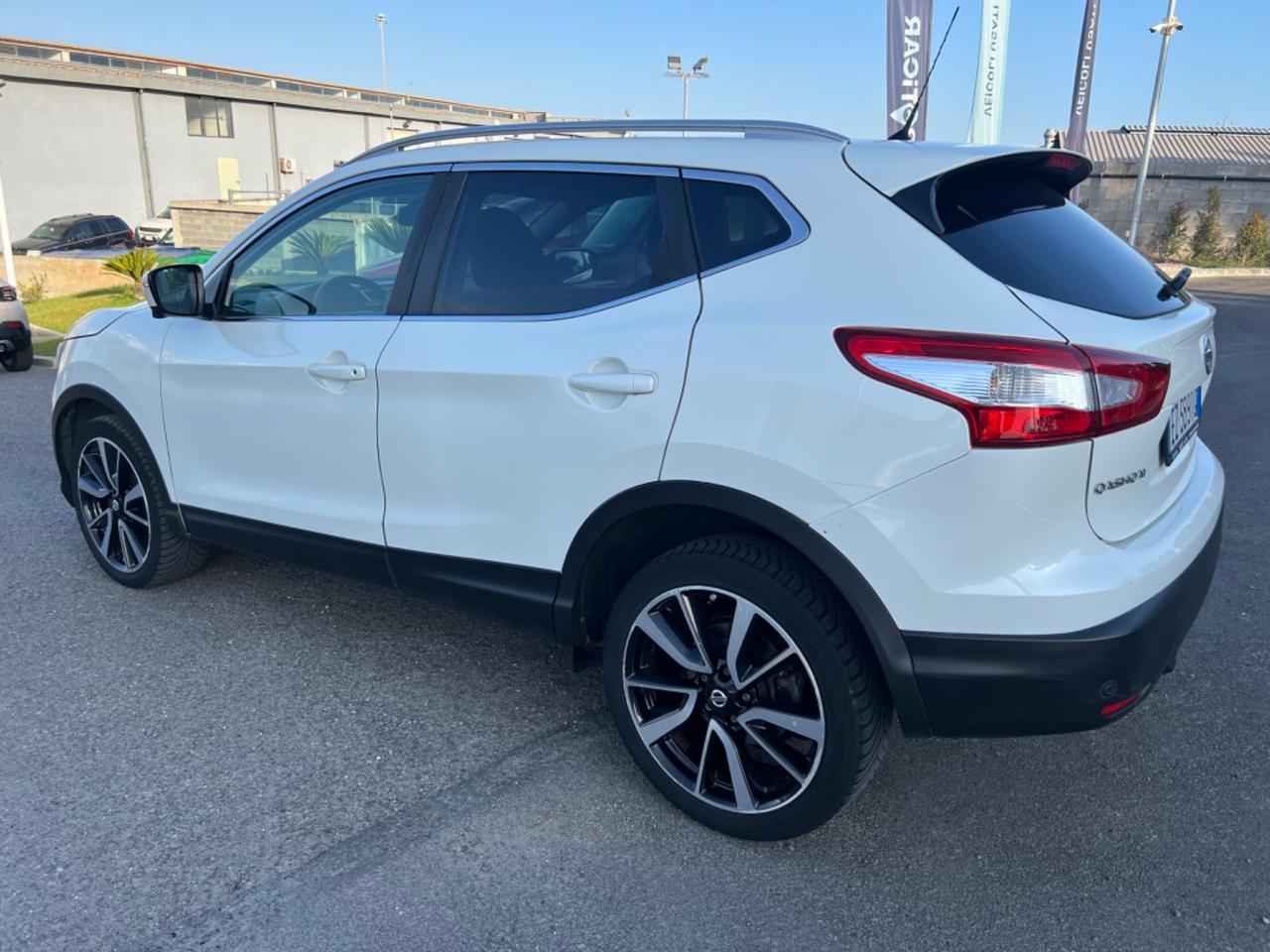 Nissan Qashqai 1.6 dCi 4WD Tekna 2015