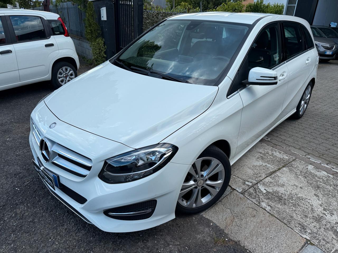 Mercedes-benz B 180 B 180 d Automatic Premium