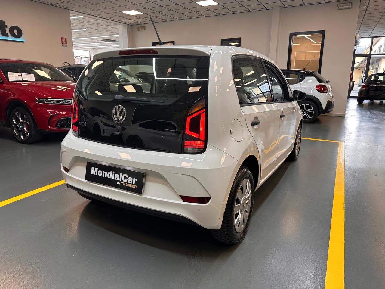 Volkswagen up! 5p 1.0 Move 60cv * NEOPATENTATI * 64.000 KM *