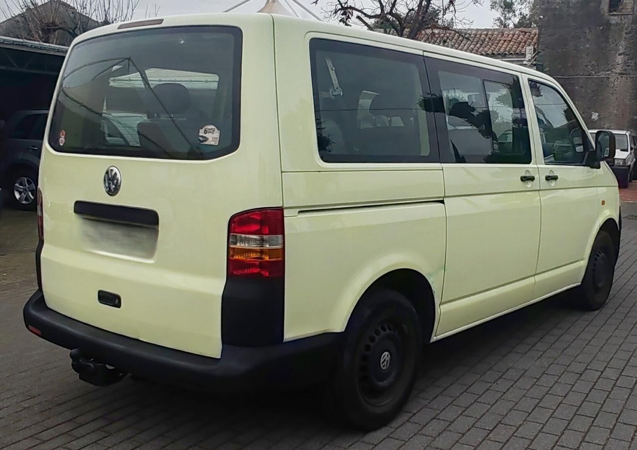 Volkswagen Multivan 2.5 TDI/130CV 4motion