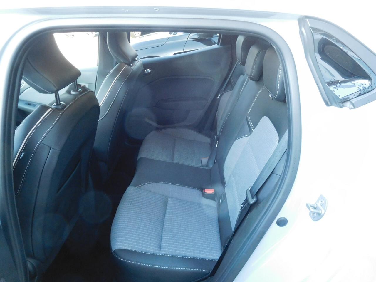 Renault Clio Full Hybrid E-Tech 145 CV 5 porte Techno