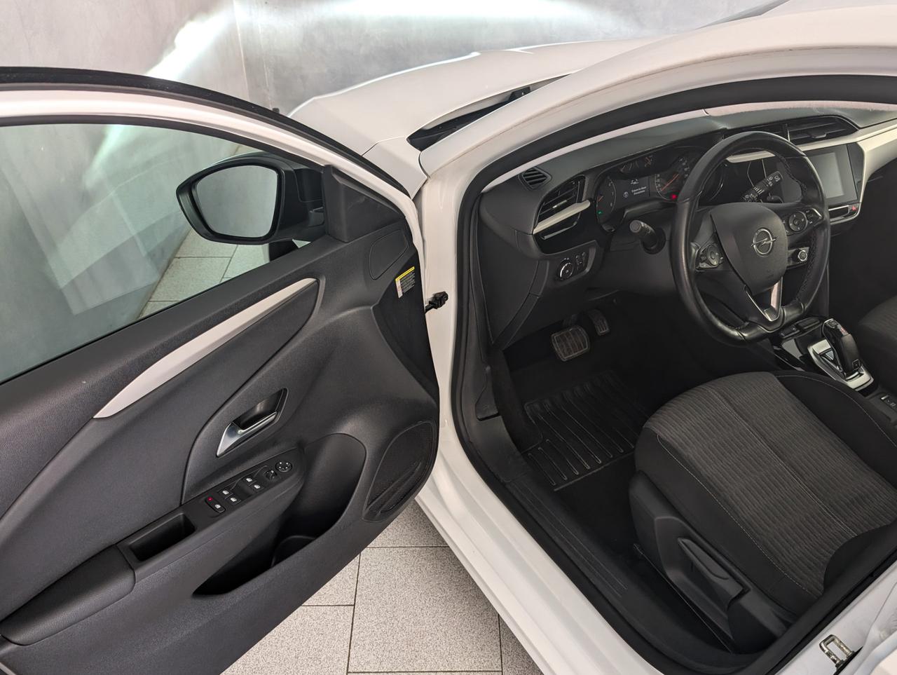 Opel Corsa 1.2 100cv AT8 Edition