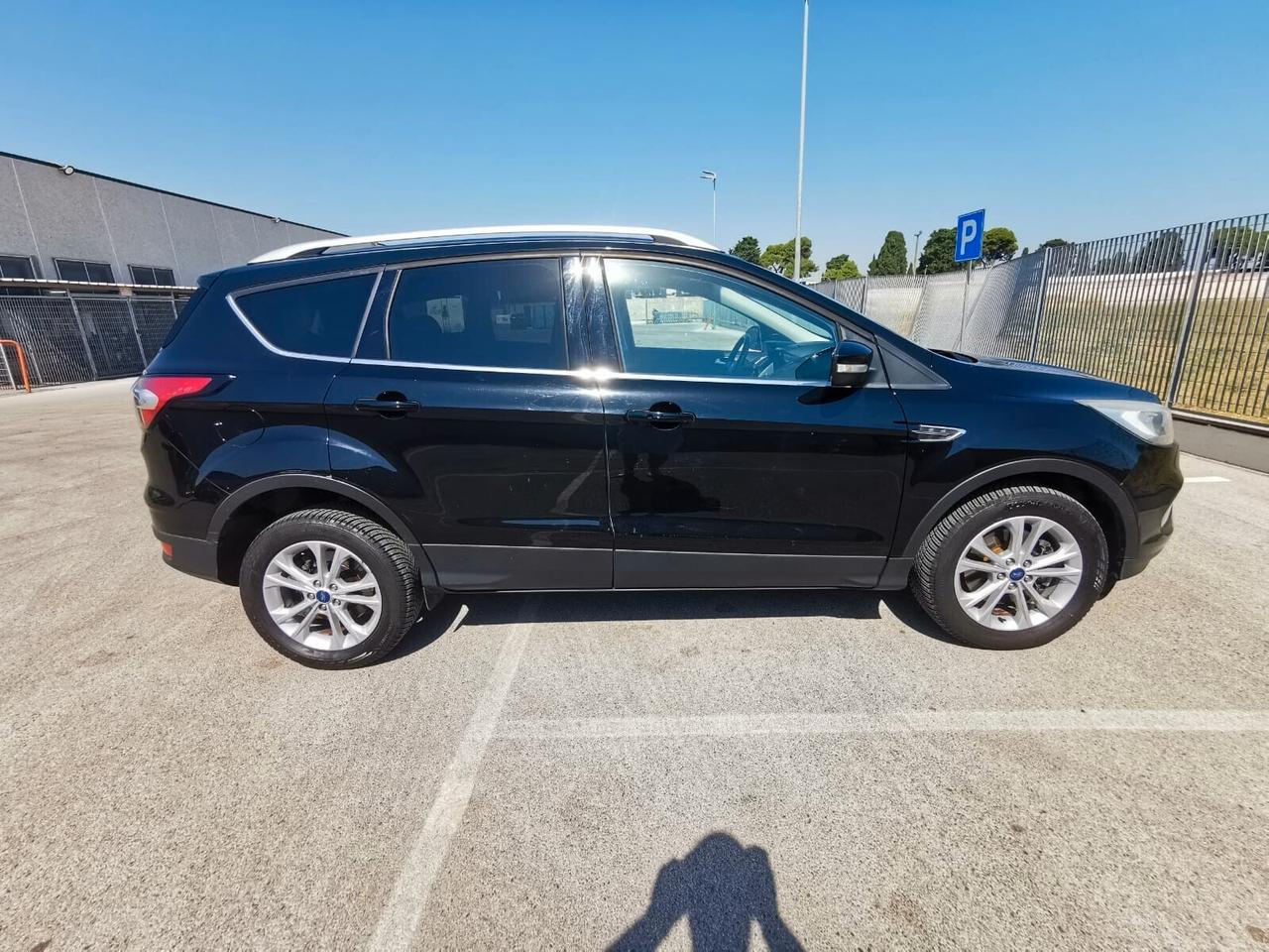 Ford Kuga 1.5 TDCI 120CV 2WD Powershift Tit.