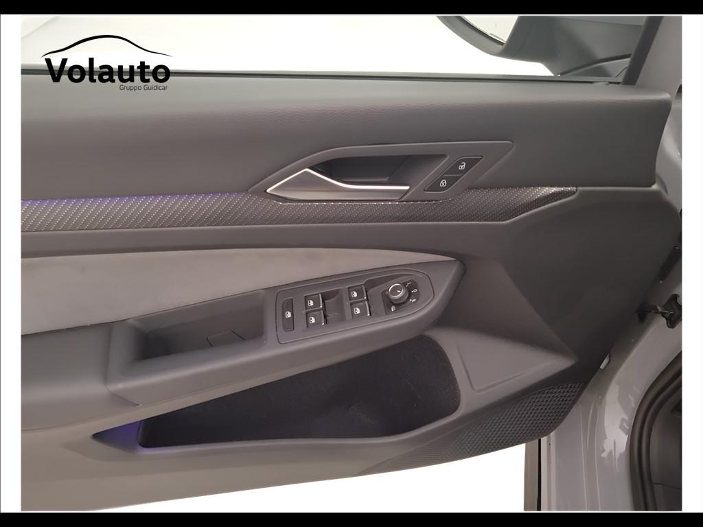 VOLKSWAGEN Golf VIII 2020 - Golf 1.5 tsi evo R-Line 130cv