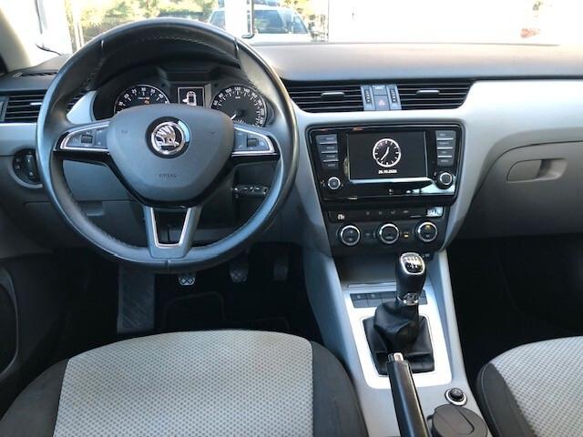 Skoda Octavia W 1.6 TDI 110cv Executive Plus - N1