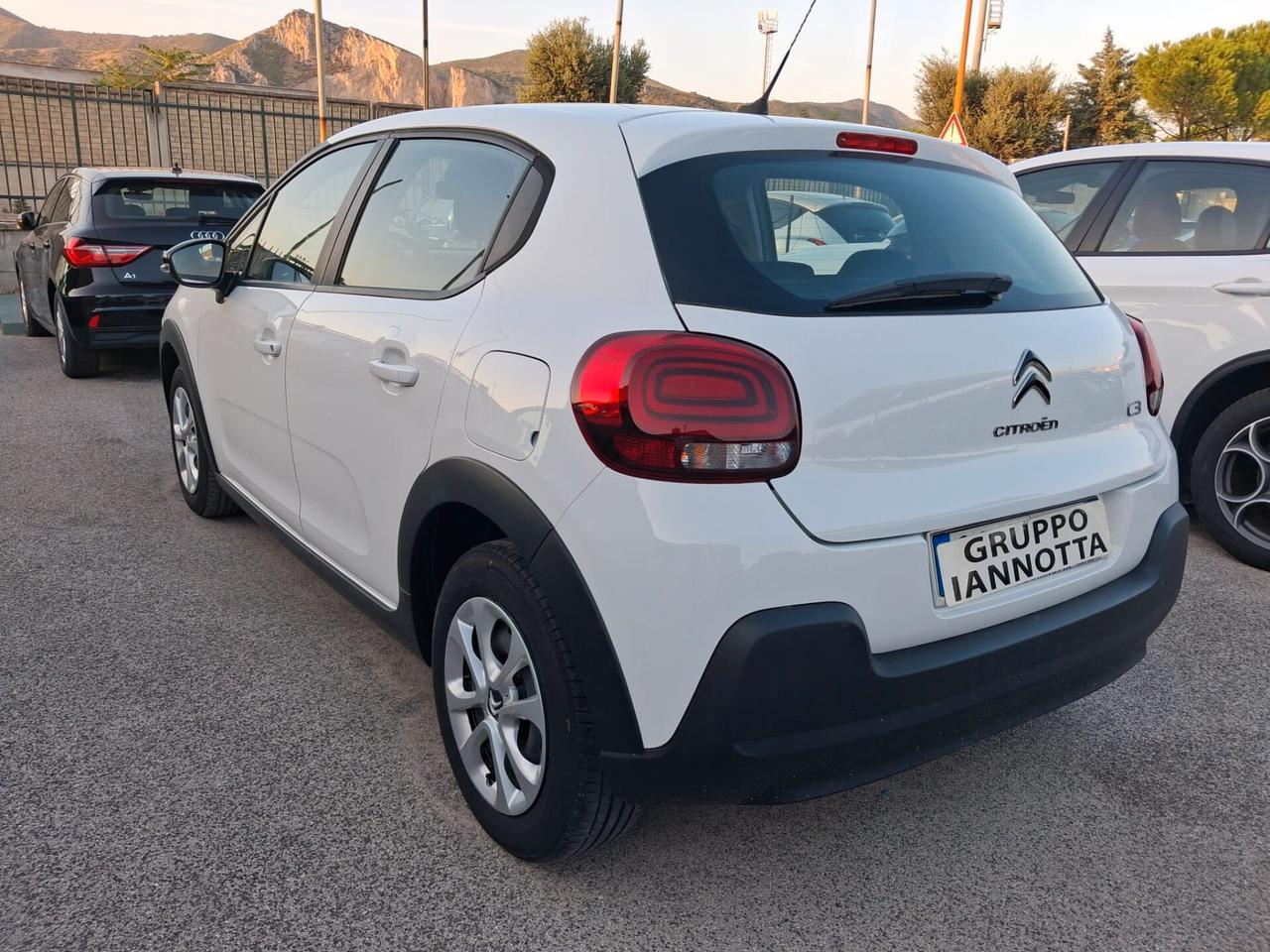 Citroen C3 PureTech 83 C.V. S&S VETTURA TAGLIANDATA COMPLETAMENTE ANCHE DISTRIBUZIONE